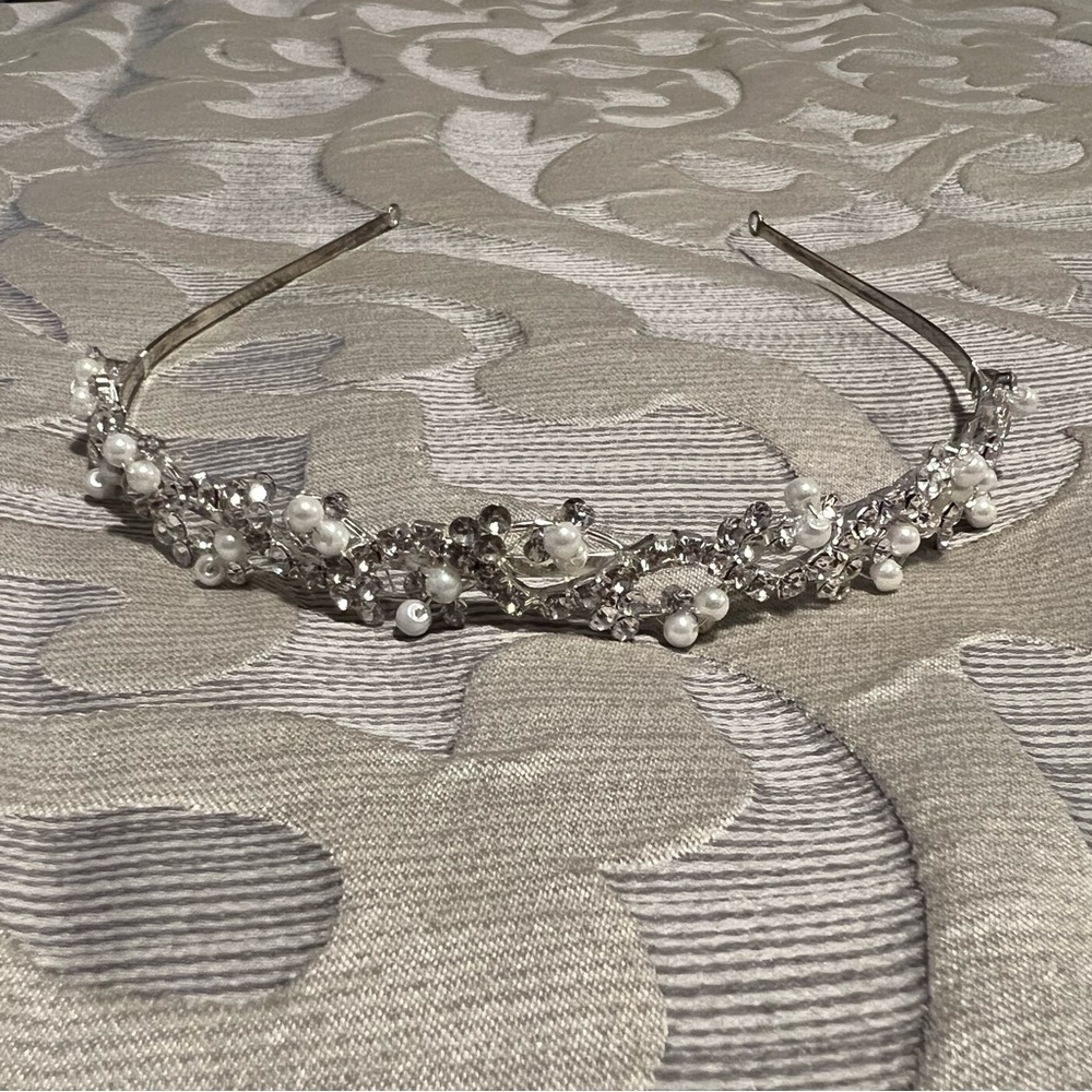 Wedding head piece